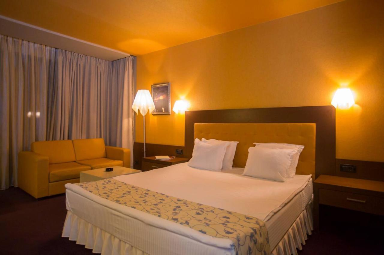 Park Hotel Romantica Svilengrad Ngoại thất bức ảnh