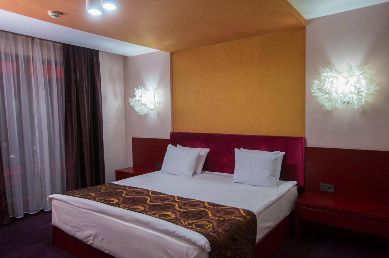 Park Hotel Romantica Svilengrad Ngoại thất bức ảnh